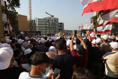الكتائب تحيي ذكرى انفجار ٤ آب بلقاء تكريمي للضحايا ومسيرة الى مرفأ بيروت.